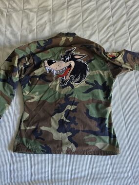 Army BDU Camo Vintage Custom Long-Sleeve Jacket with Wolf Patch - Green